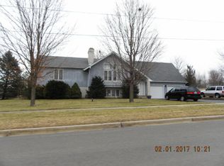 1600 S Raddant Rd, Batavia, IL 60510