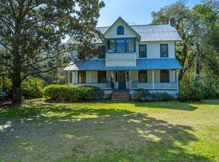 6338 Farm House Rd, Ravenel, SC 29470