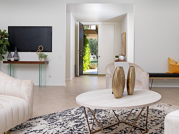 Living room to entry