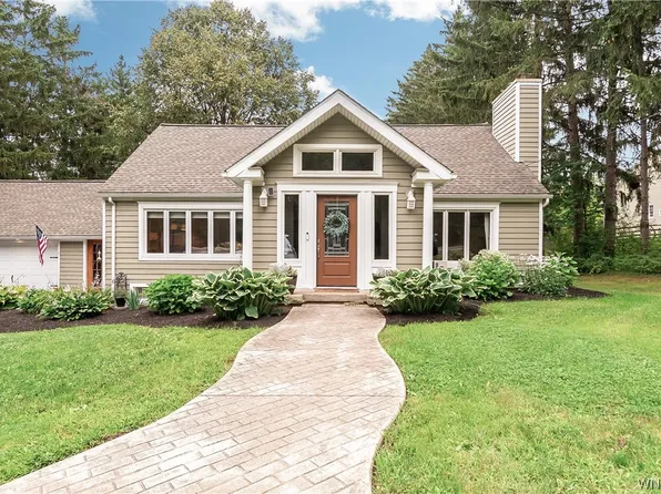 5707 Cole Rd, Orchard Park, NY 14127
