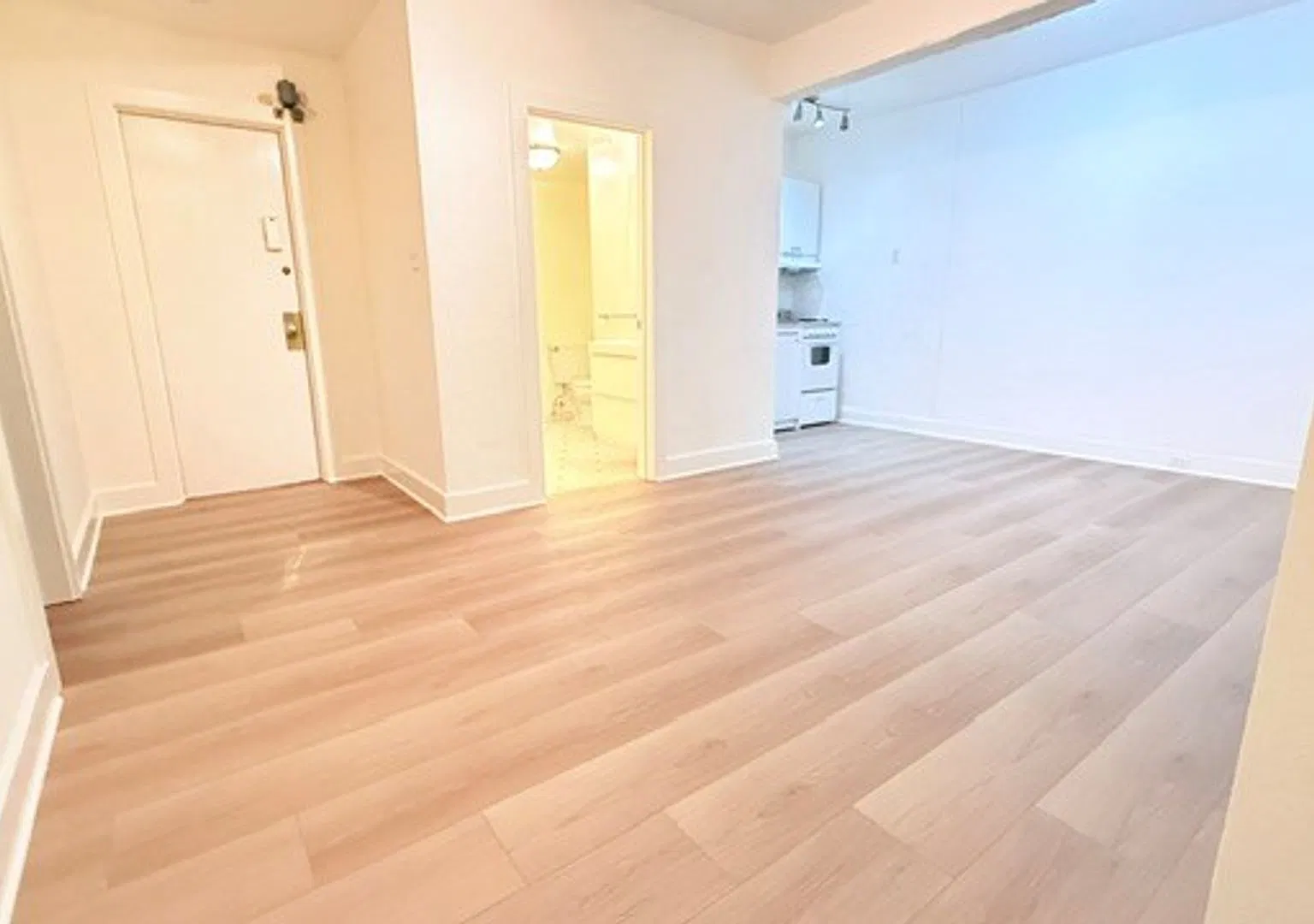805 Bush St #26 - Image 2
