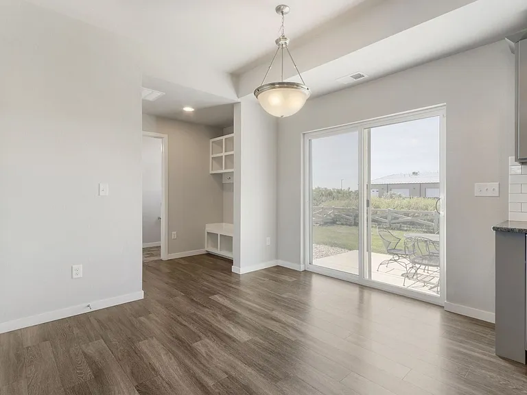 2139 Saison St — Photo 12