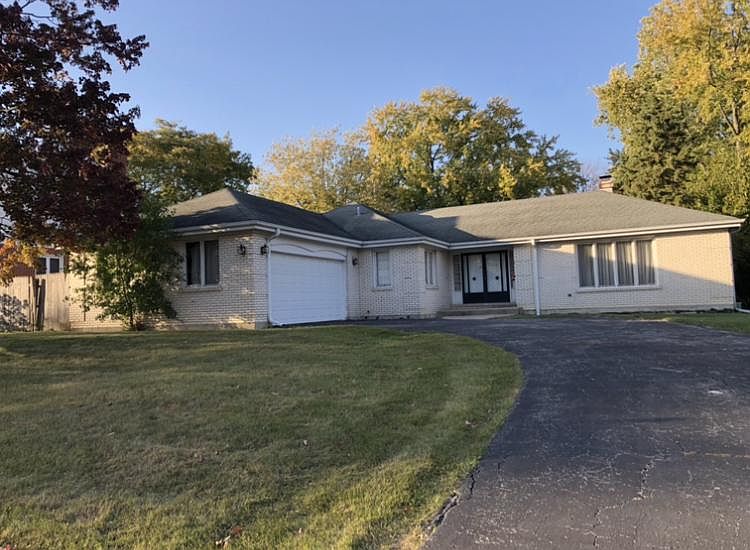 1st image of 7456 W Pottawatomi Dr