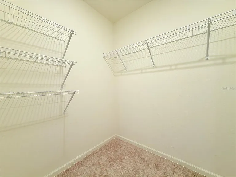 733 James Ct — Photo 33
