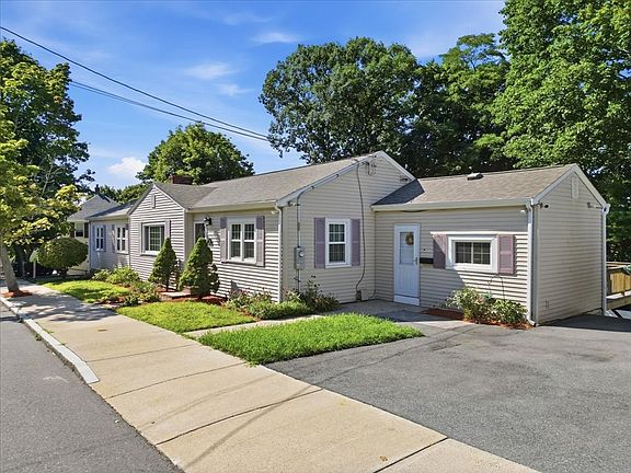 2nd image of 73 Lanark Rd
