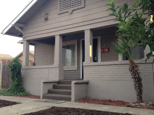 525 5th St, Modesto, CA 95351