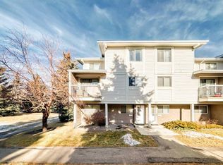 3015 W 51st St SW #72, Calgary, AB T3E6N5