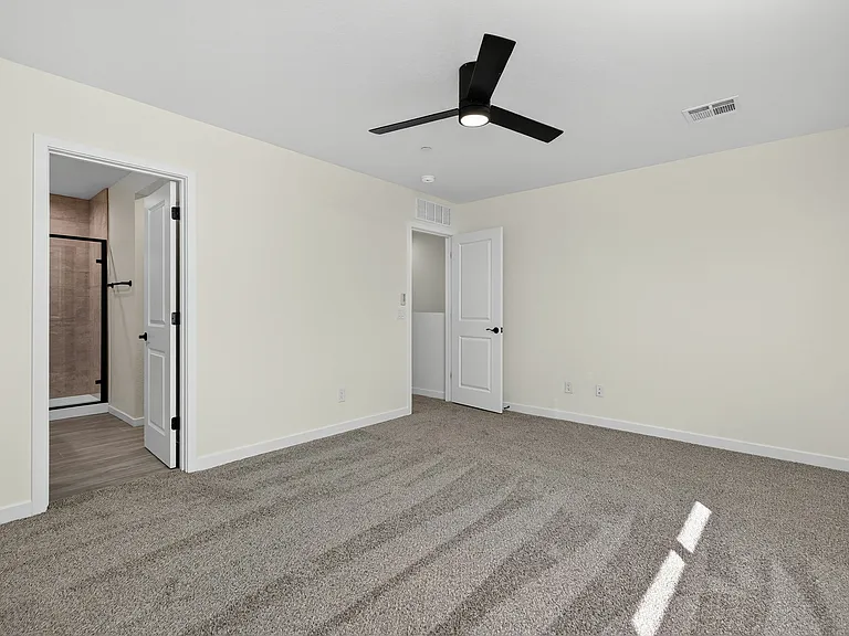 South Mountain Lofts — Photo 15