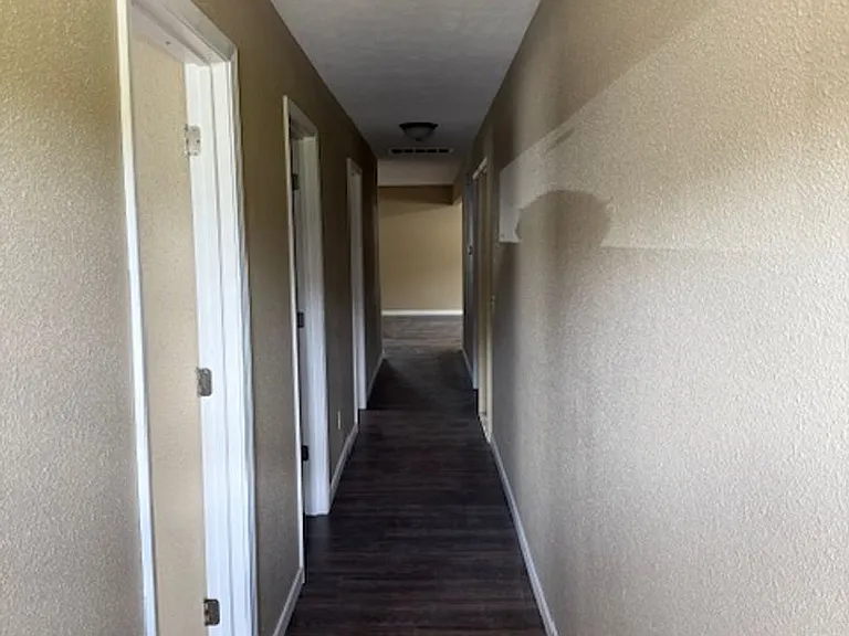 115 W Ash St — Photo 11