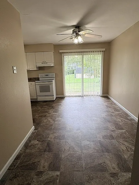 2 bed, 960 sqft, $1,095 — Photo 4