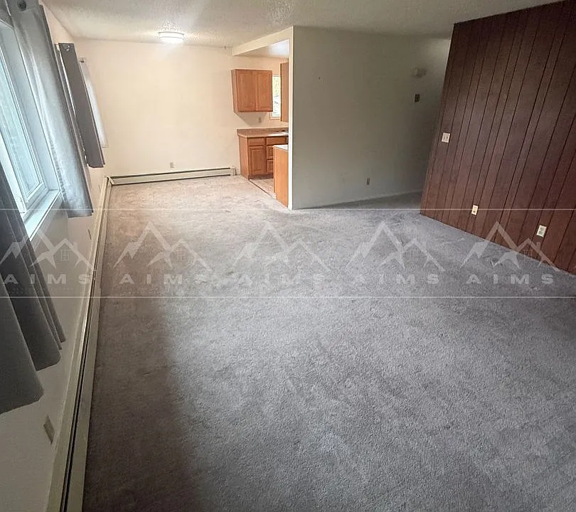 2406 W 34th Ave
