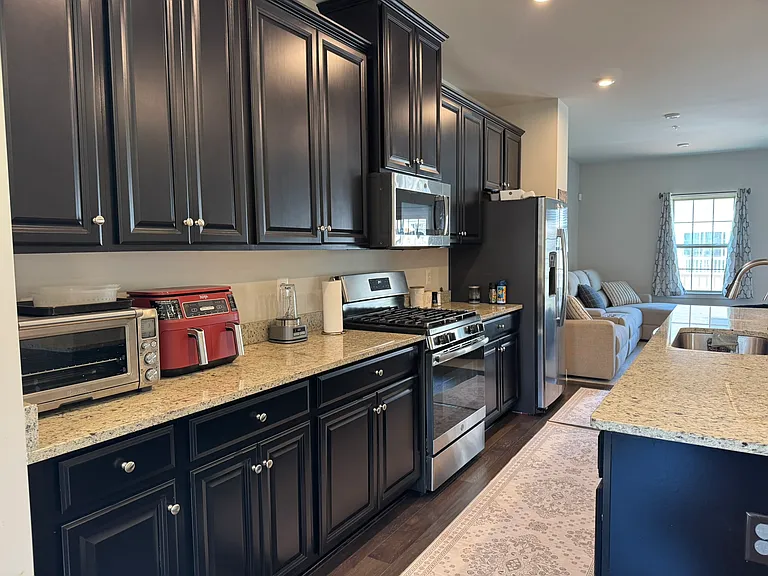 8015 Spring Arbor Dr — Photo 2