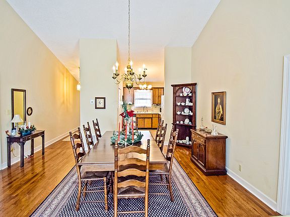 4th image of 310 Kingswood Ct