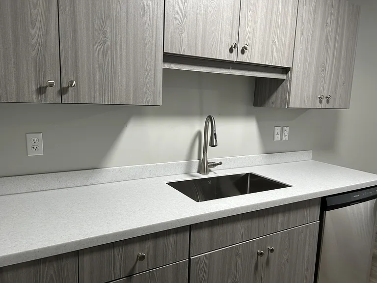 427 N Lake St #6 — Photo 4