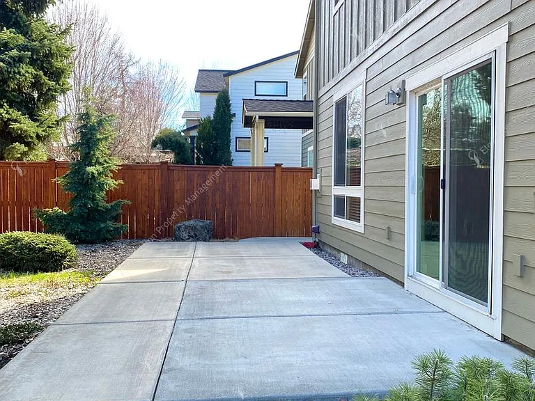 61402 Sunbrook Dr — Photo 34