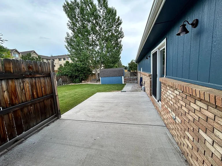 2436 Scott Ct — Photo 20