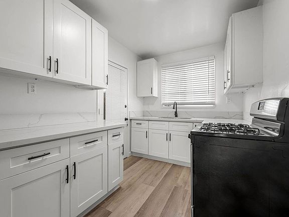 2nd image of 4178 Buckingham Rd #B1