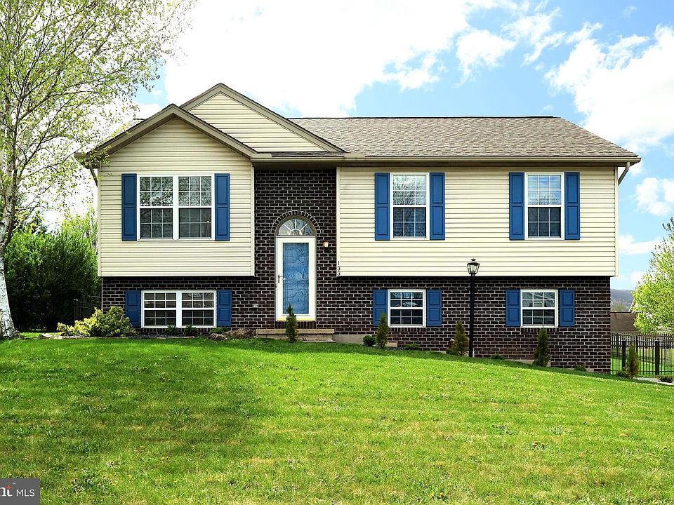 1st image of 133 Steeplechase Dr