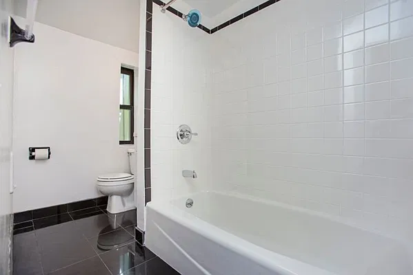 Rented by Compass | media 9