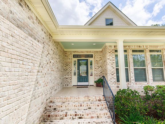 5th image of 2395 St James Drive SE