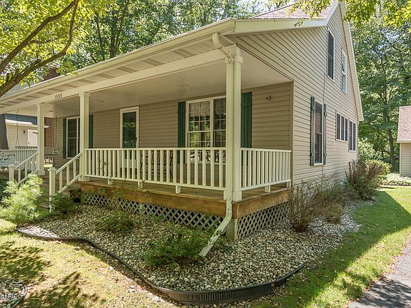 2nd image of 1555 Dogwood Dr