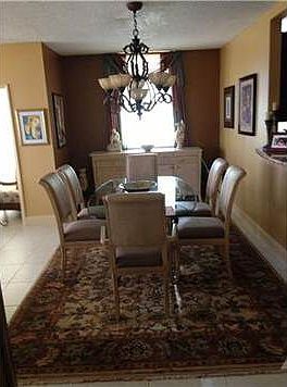 4th image of 4350 Hillcrest Dr APT 501