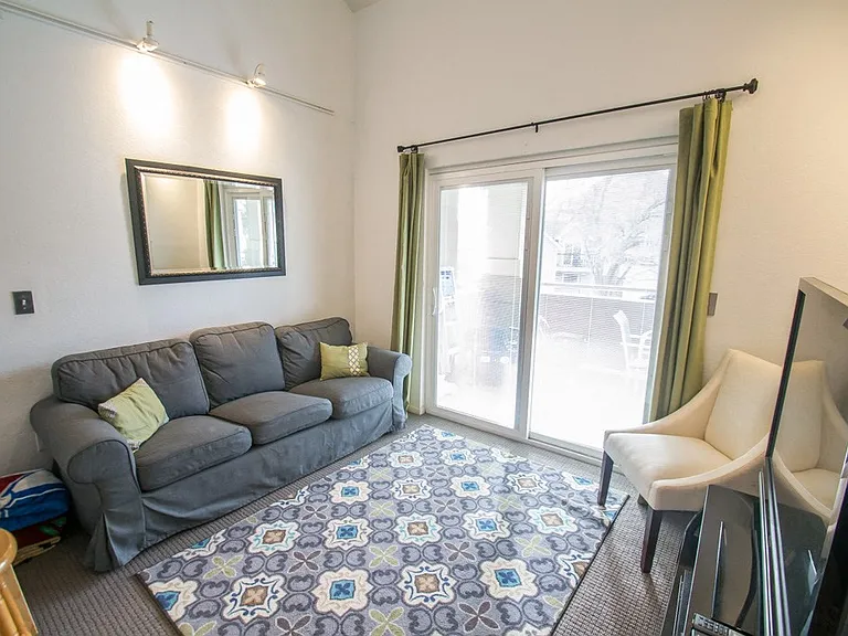 935 Broadway St. #203 — Photo 7