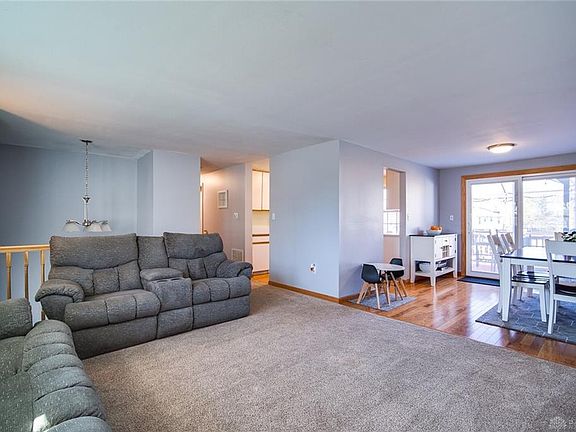 2nd image of 191 Schloss Ln