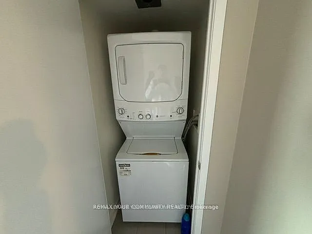 812 Lansdowne Ave #911 — Photo 15