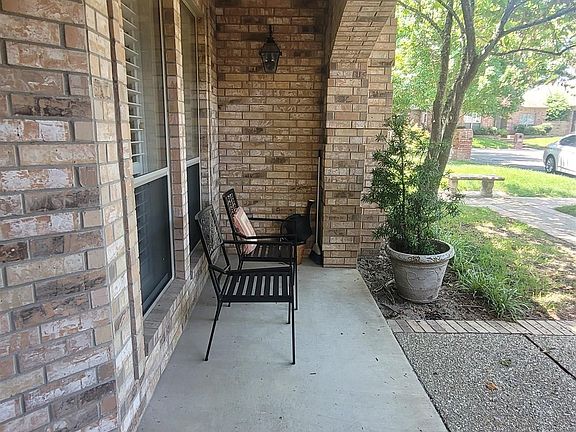3rd image of 1240 Willow Cove Ter
