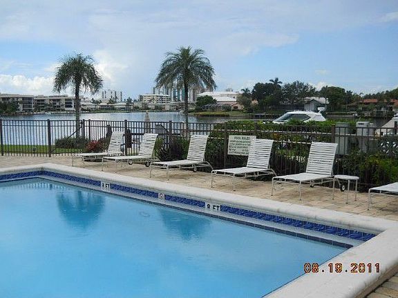 4th image of 299 Harbour Dr