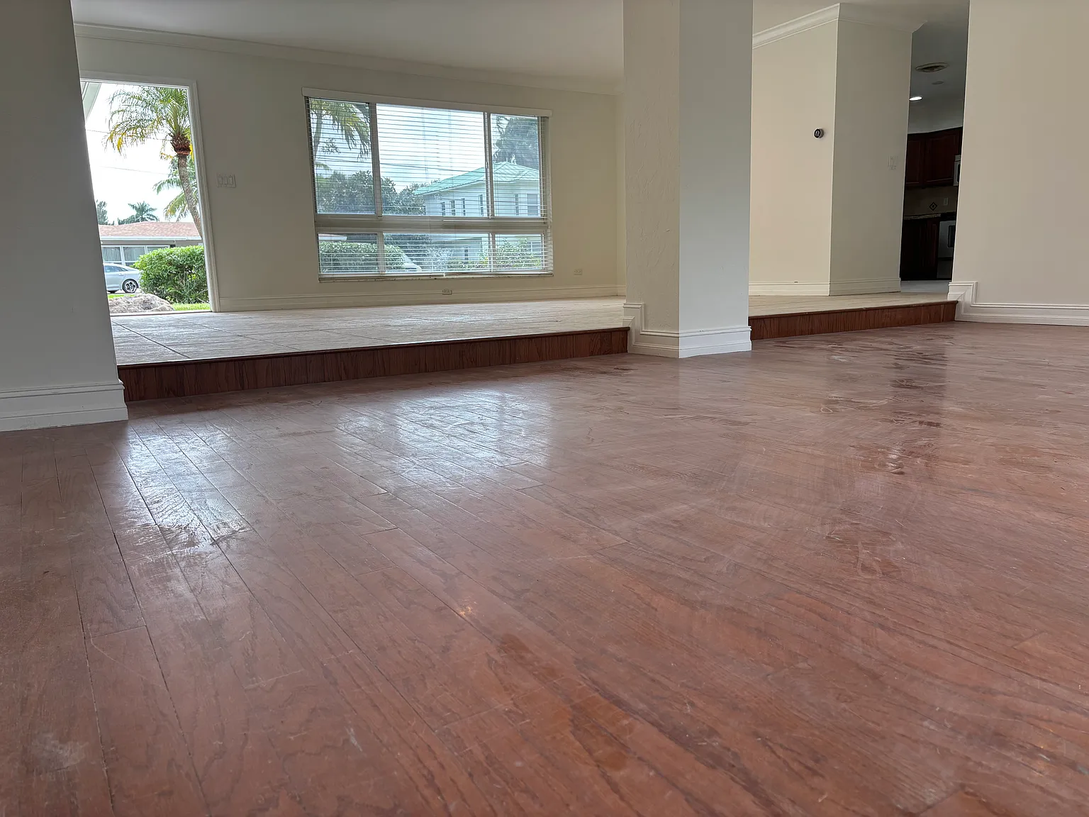 4 bed, 3.5 bath, 2664 sqft, $5,200 — Photo 4