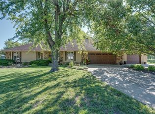 625 Fairway Ln, Fort Scott, KS 66701