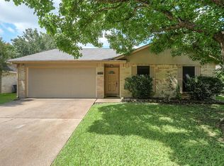 10019 Green Valley Ln, Houston, TX 77064