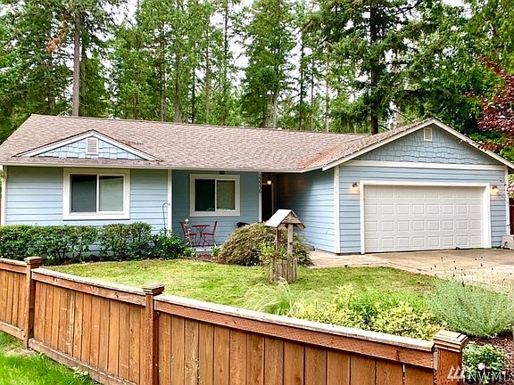 2nd image of 22336 Autumnwood Ct SE