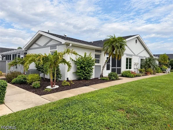 6865 Sandtrap Dr, Fort Myers, FL 33919