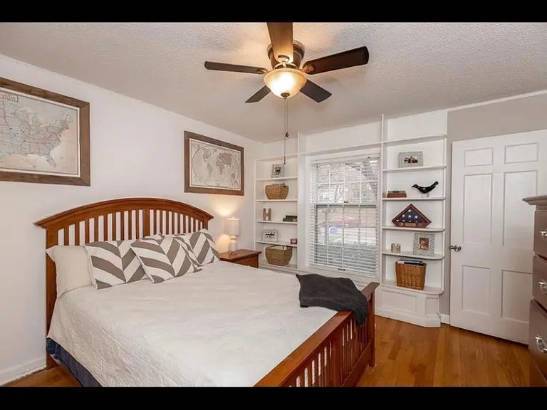 6641 Cherry St — Photo 16