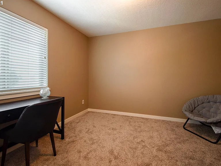 568 Donna Dr — Photo 19