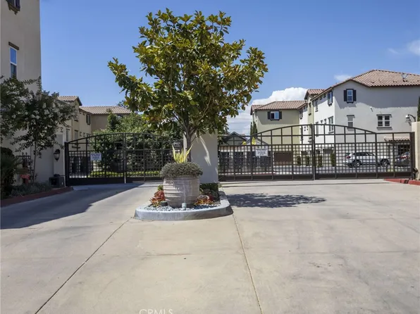 1590 W 1st St Unit 1, Santa Ana, CA 92703