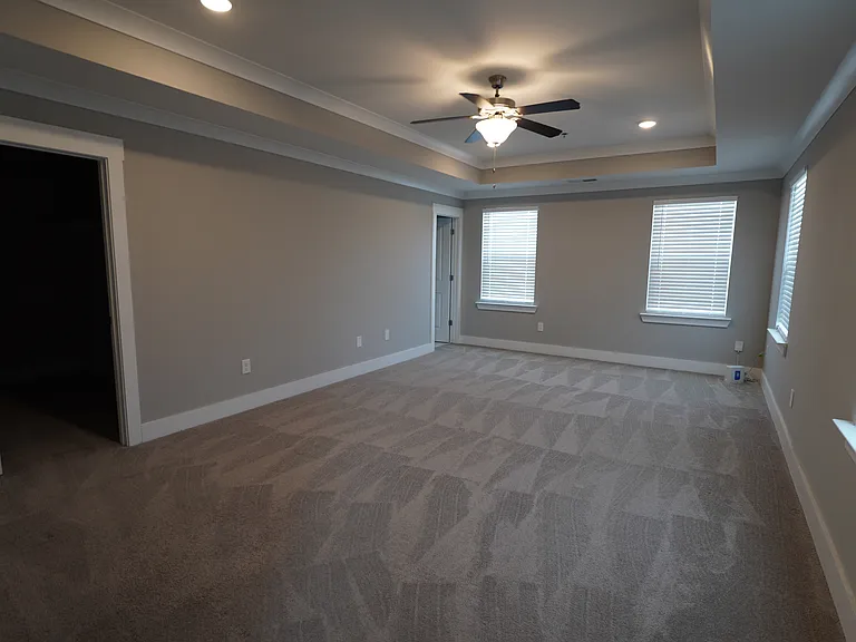 1532 Henry St — Photo 8