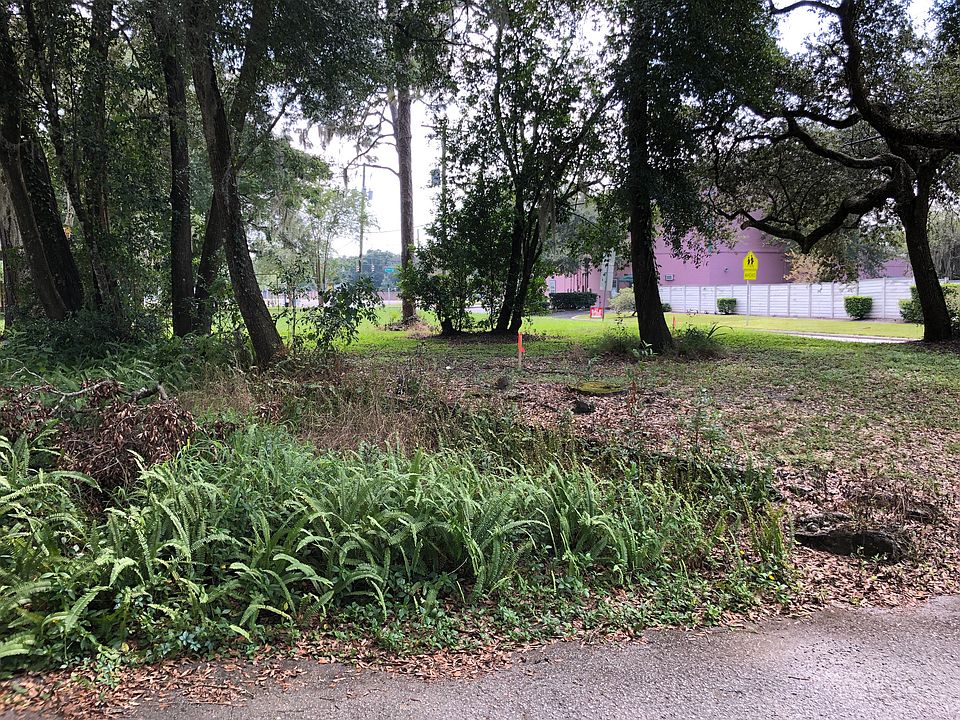 2nd image of 11707 Gillette Ave