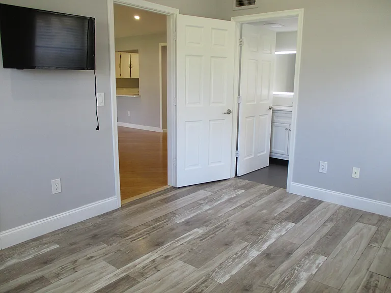 23398 SW 57th Ave #306 — Photo 23