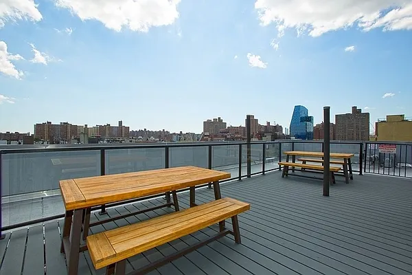 Rented by REAL New York | media 40