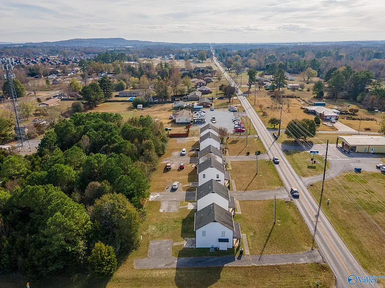 6975 Wall Triana Hwy — Photo 27