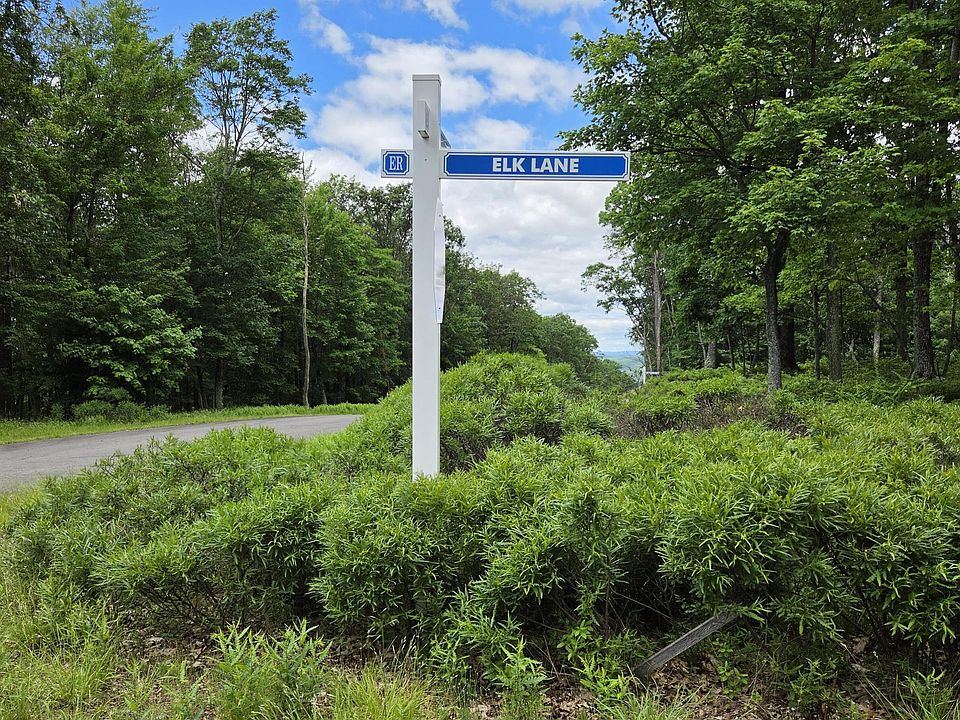 2nd image of 413 Elk Ln E