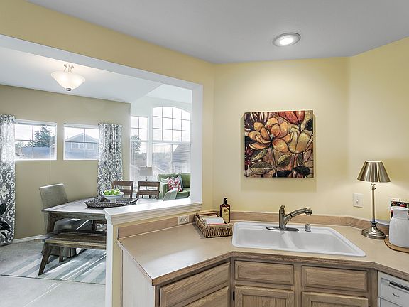 4th image of 4221 Granite Dr
