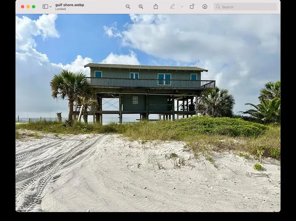 914 Gulf Shore Dr, Carrabelle, FL 32322