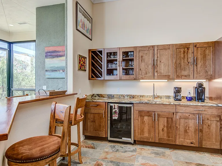 65 Kashmir Rd — Photo 18