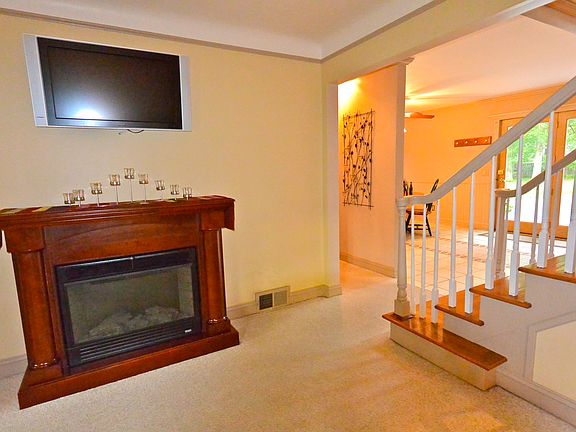 4th image of 25653 W Hedgewood Dr