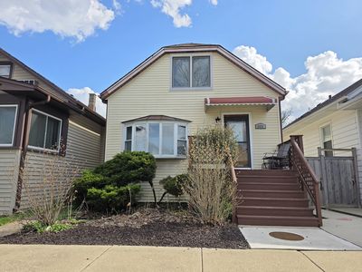 5411 W Warwick Ave, Chicago, IL, 60641